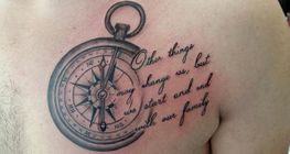 Brusttattoo